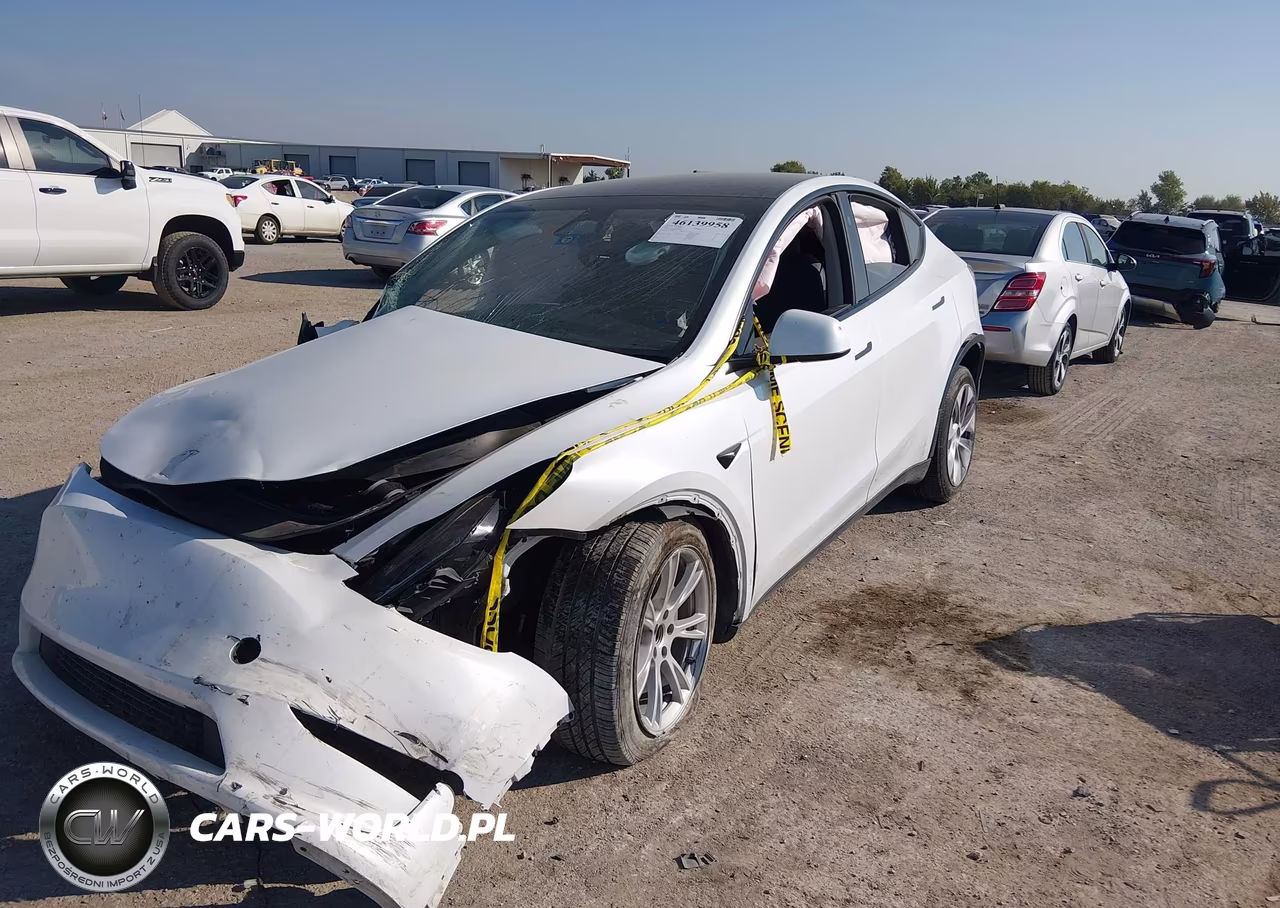 2023 Tesla Model Y Awd-Long Range Dual Motor All-Wheel Drive VIN:7SAYGDEE3PA138038 - 2