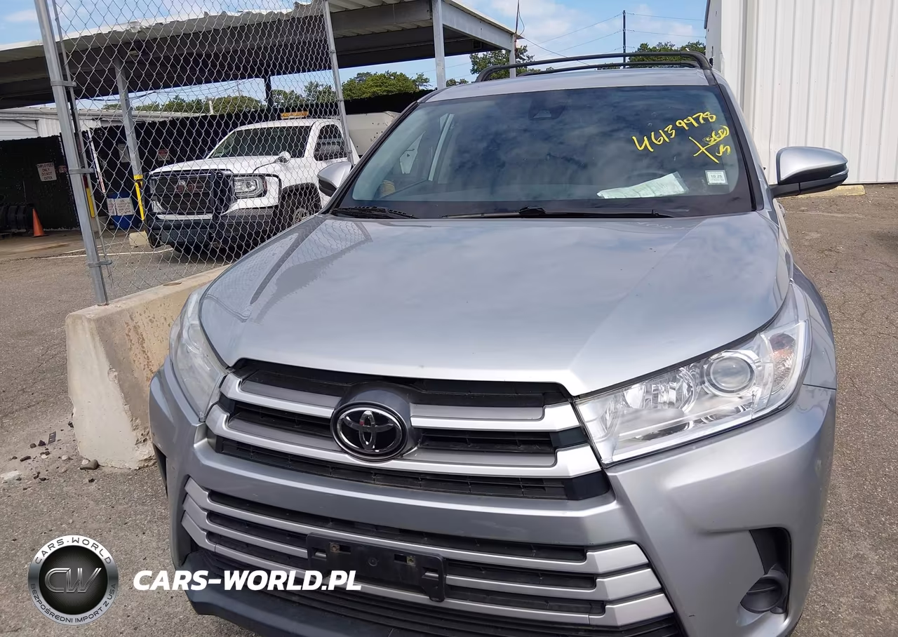 2019 Toyota Highlander Le VIN:5TDBZRFH3KS740724 - 12