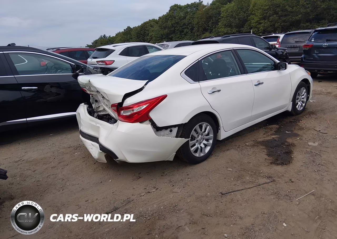2017 Nissan Altima 2.5 S VIN:1N4AL3AP8HC482774 - 4