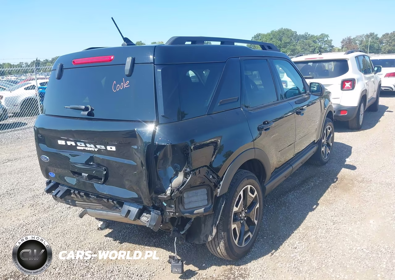2024 Ford Bronco Sport Outer Banks VIN:3FMCR9C69RRF62737 - 4