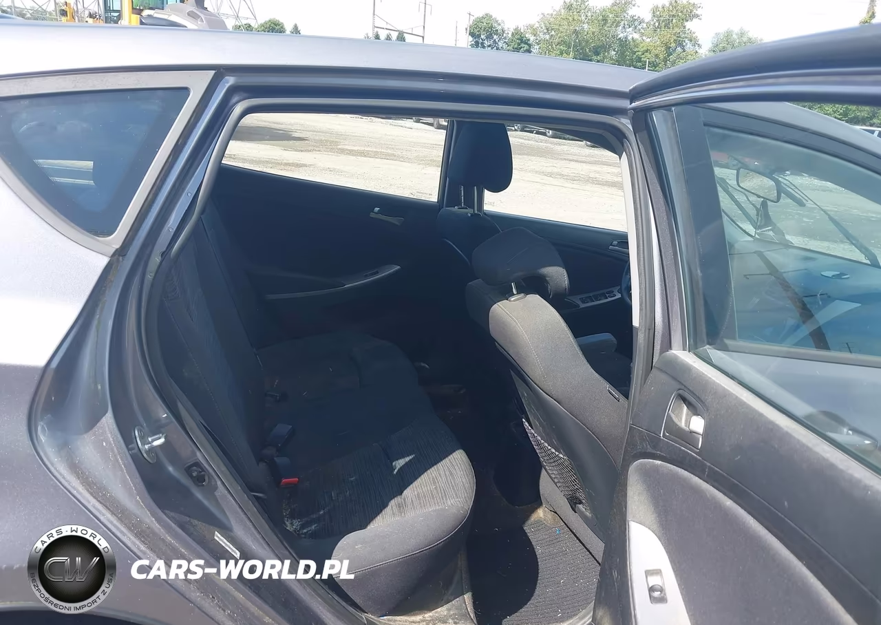 2015 Hyundai Accent Gs VIN:KMHCT5AE3FU212383 - 8