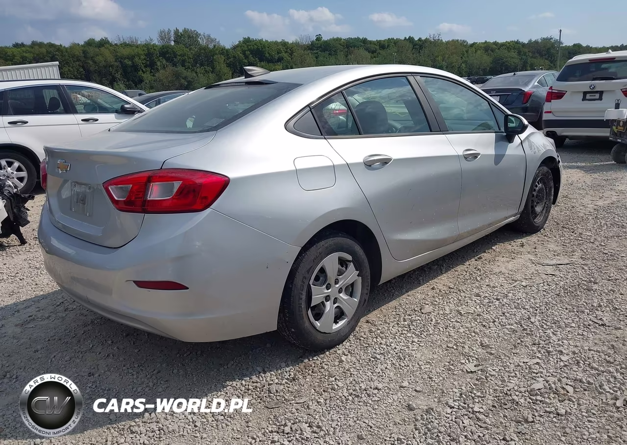 CHEVROLET CRUZE VIN:1G1BC5SM2J7148245 - 4