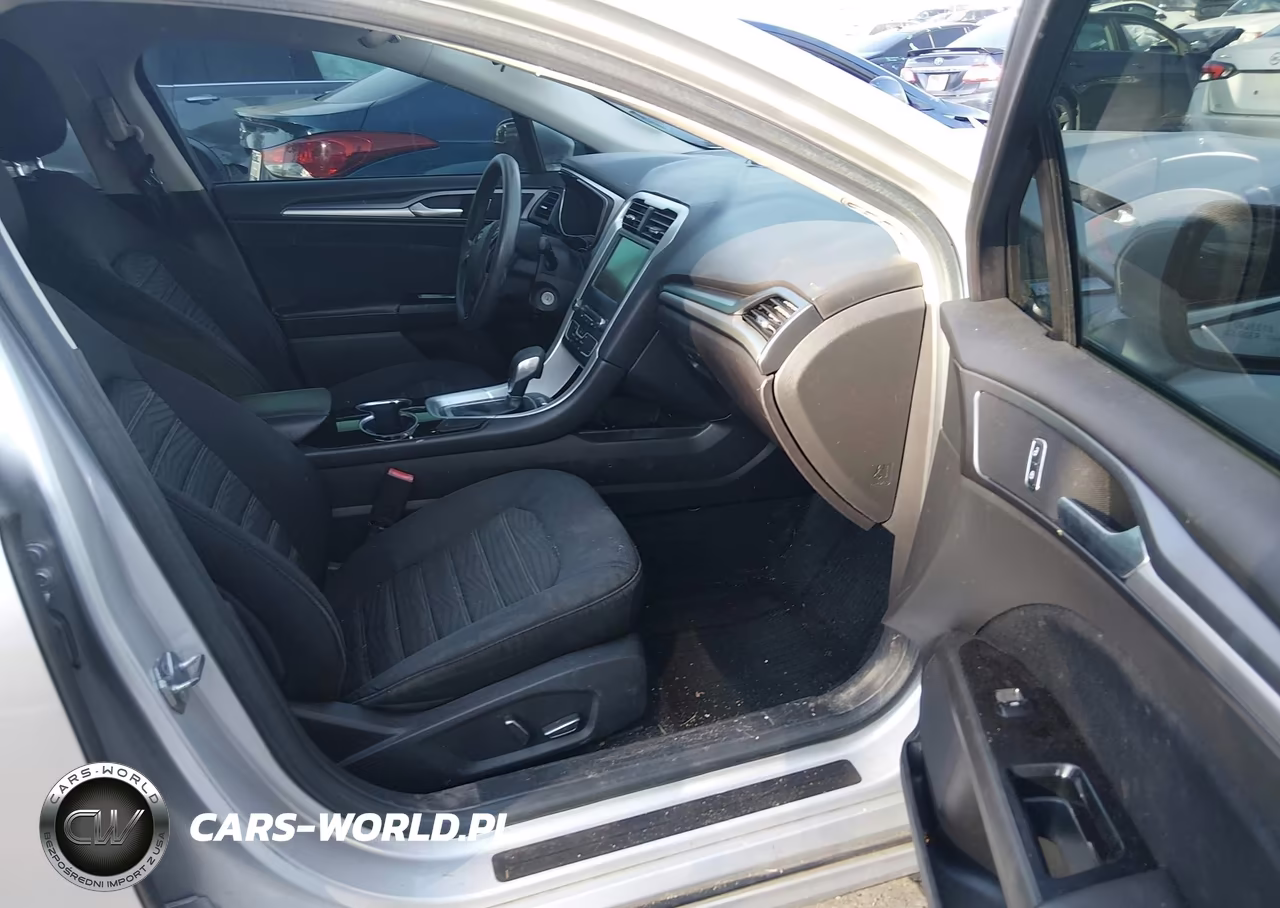 2016 Ford Fusion Se VIN:3FA6P0H73GR387912 - 5