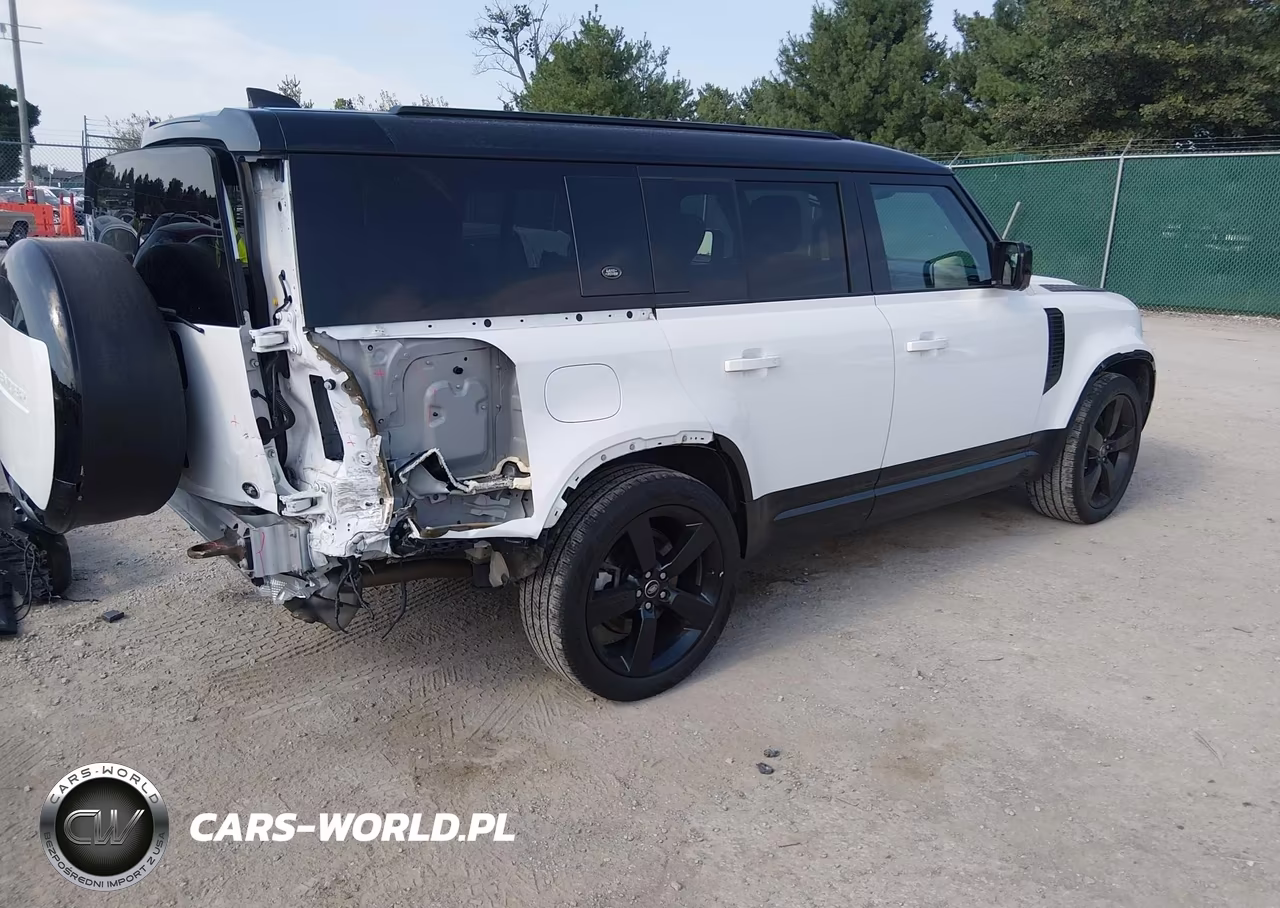 2023 Land Rover Defender 130 X-Dynamic Se VIN:SALE2FEUXP2206304 - 4