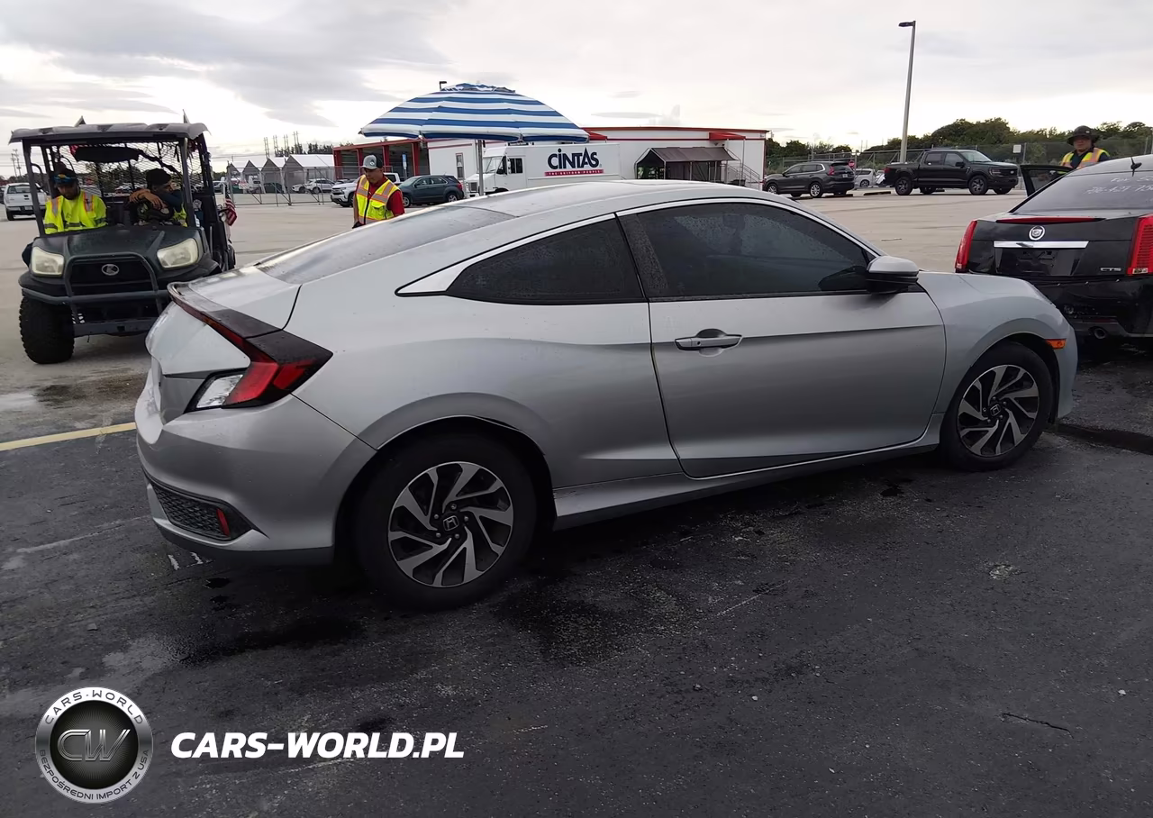 2017 Honda Civic Lx-P VIN:2HGFC4B06HH300267 - 4