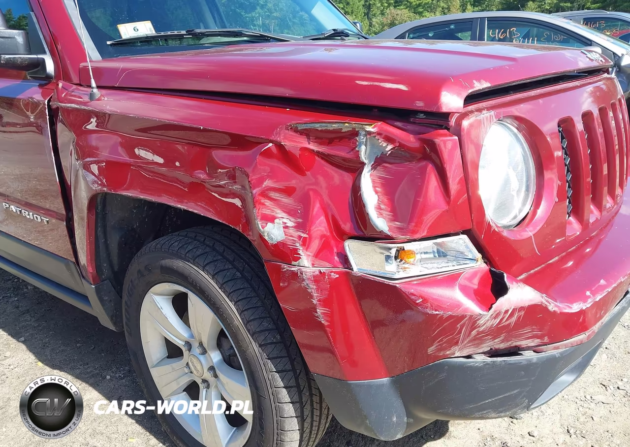 2015 Jeep Patriot Latitude VIN:1C4NJRFB0FD214438 - 12
