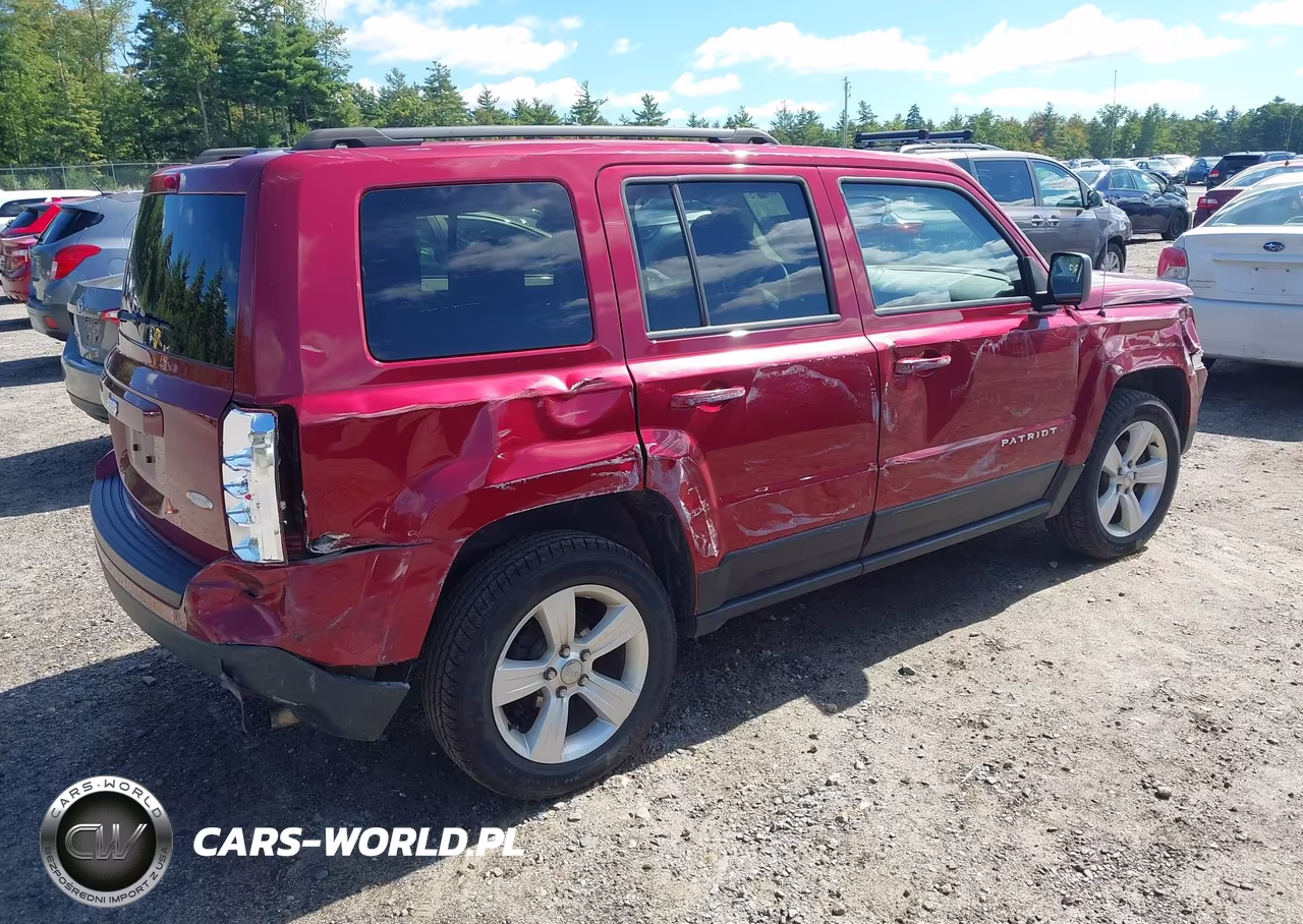 2015 Jeep Patriot Latitude VIN:1C4NJRFB0FD214438 - 4