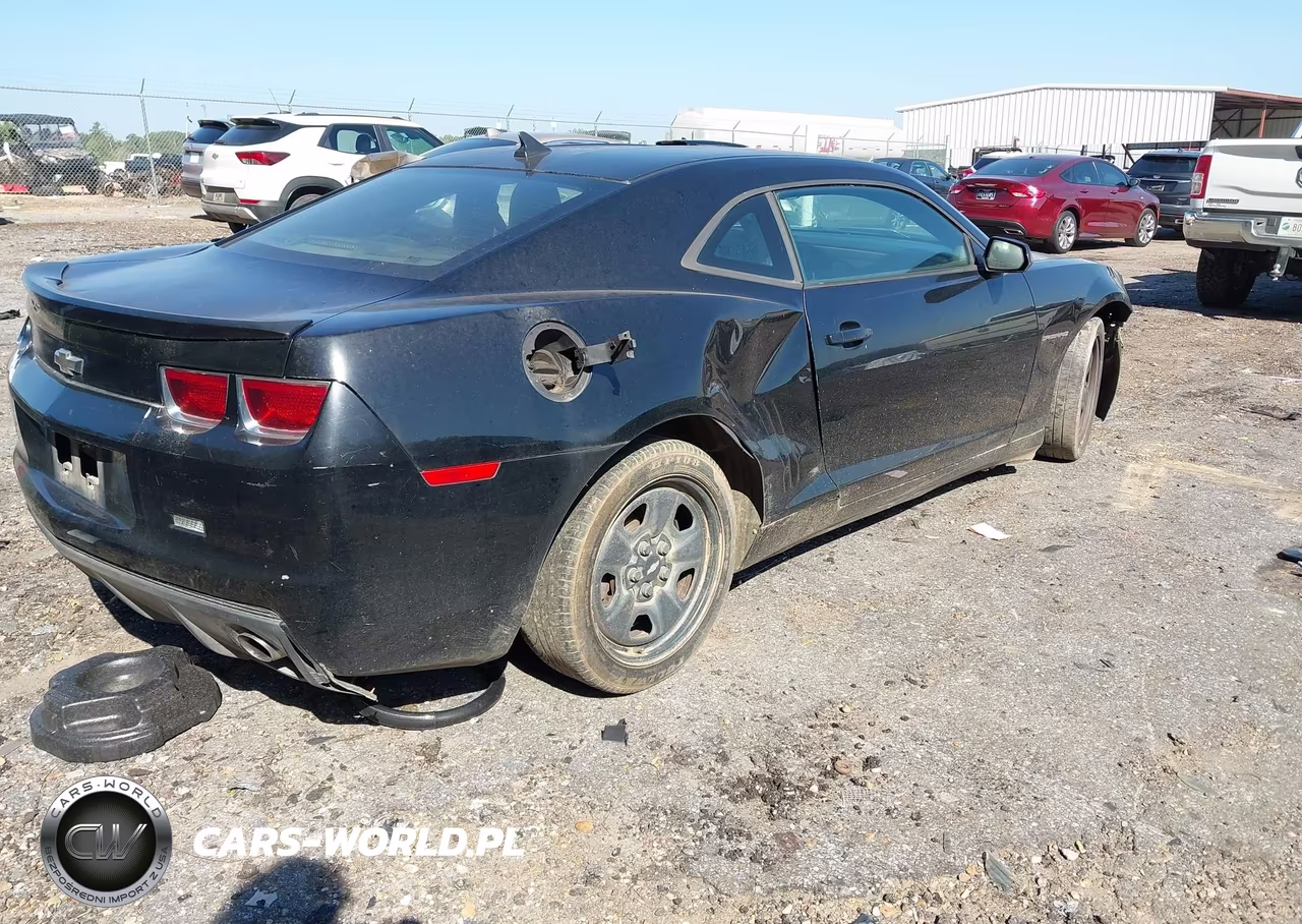 2013 Chevrolet Camaro 2Ls VIN:2G1FA1E31D9208179 - 4