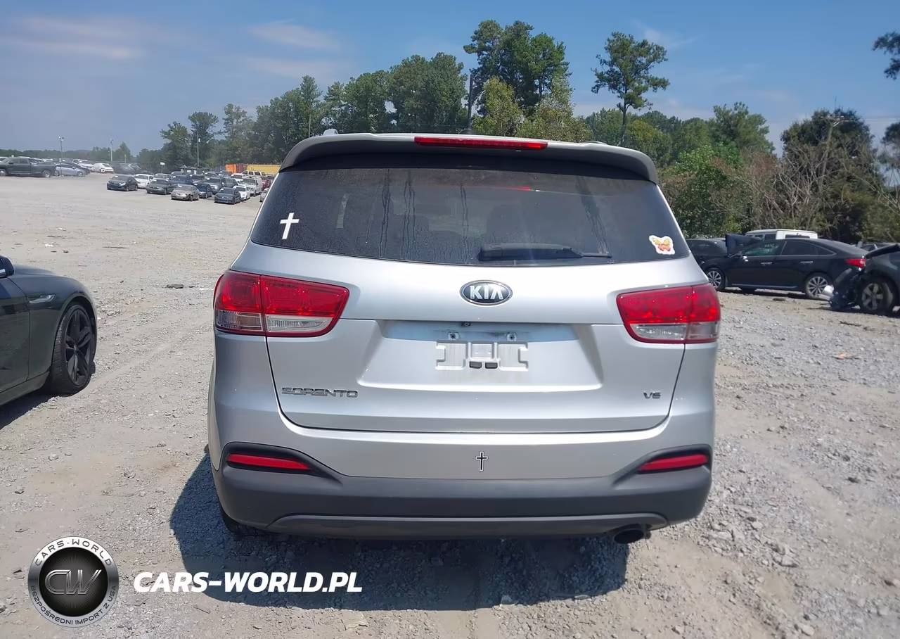 2018 Kia Sorento 3.3L Lx VIN:5XYPG4A51JG388766 - 16