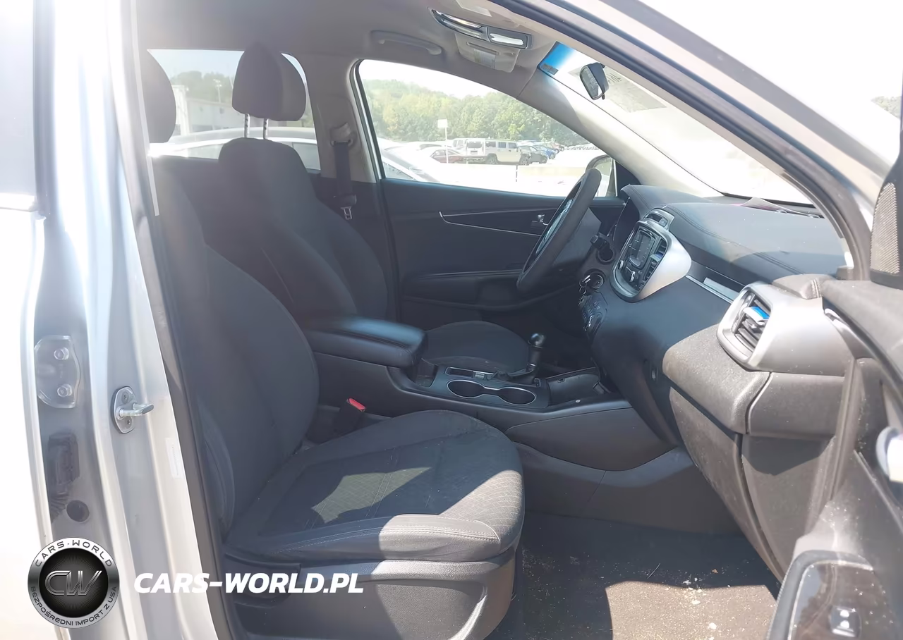 2018 Kia Sorento 3.3L Lx VIN:5XYPG4A51JG388766 - 5