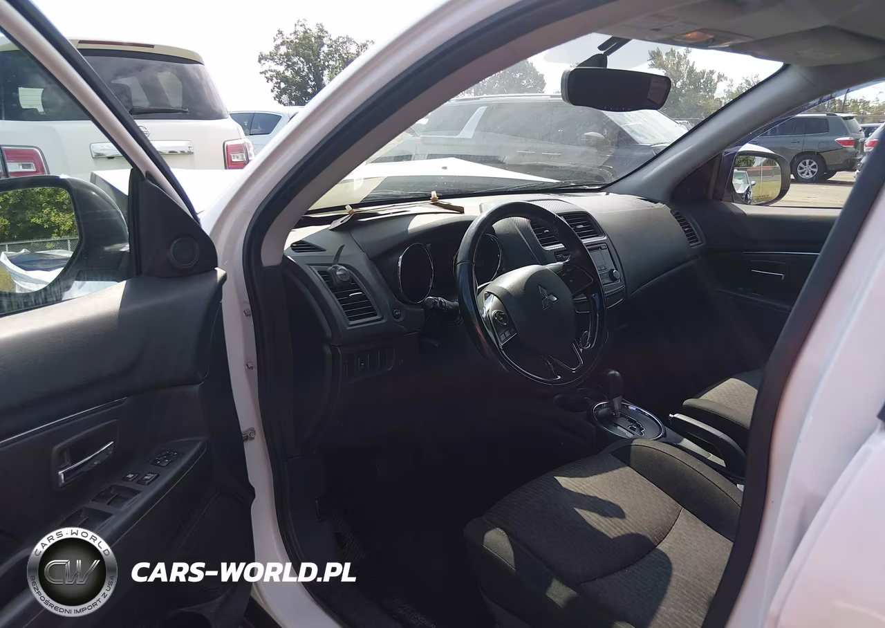 2017 Mitsubishi Outlander Sport 2.0 Le VIN:JA4AR3AU7HZ058671 - 14