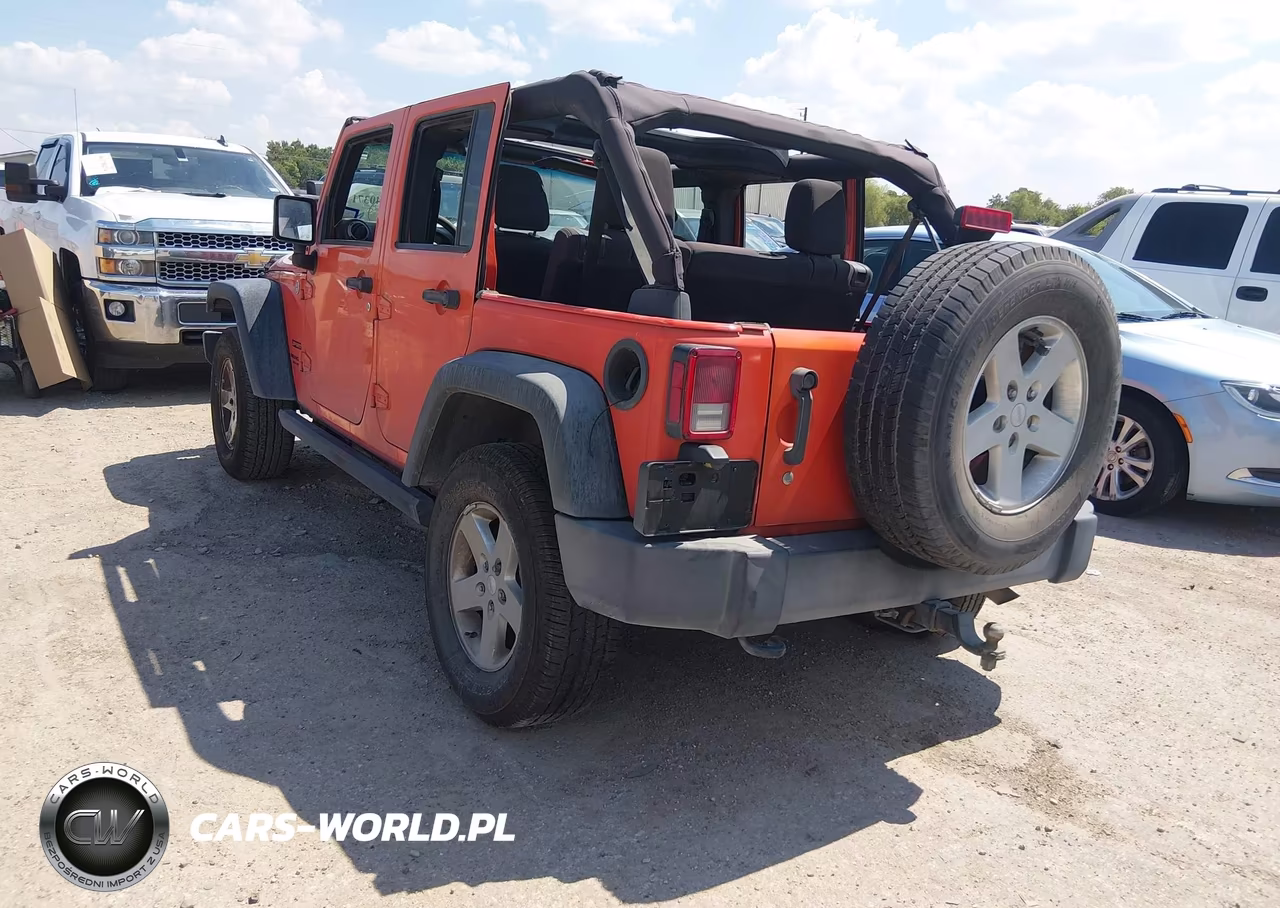 2015 Jeep Wrangler Unlimited Sport VIN:1C4BJWDG6FL729918 - 3