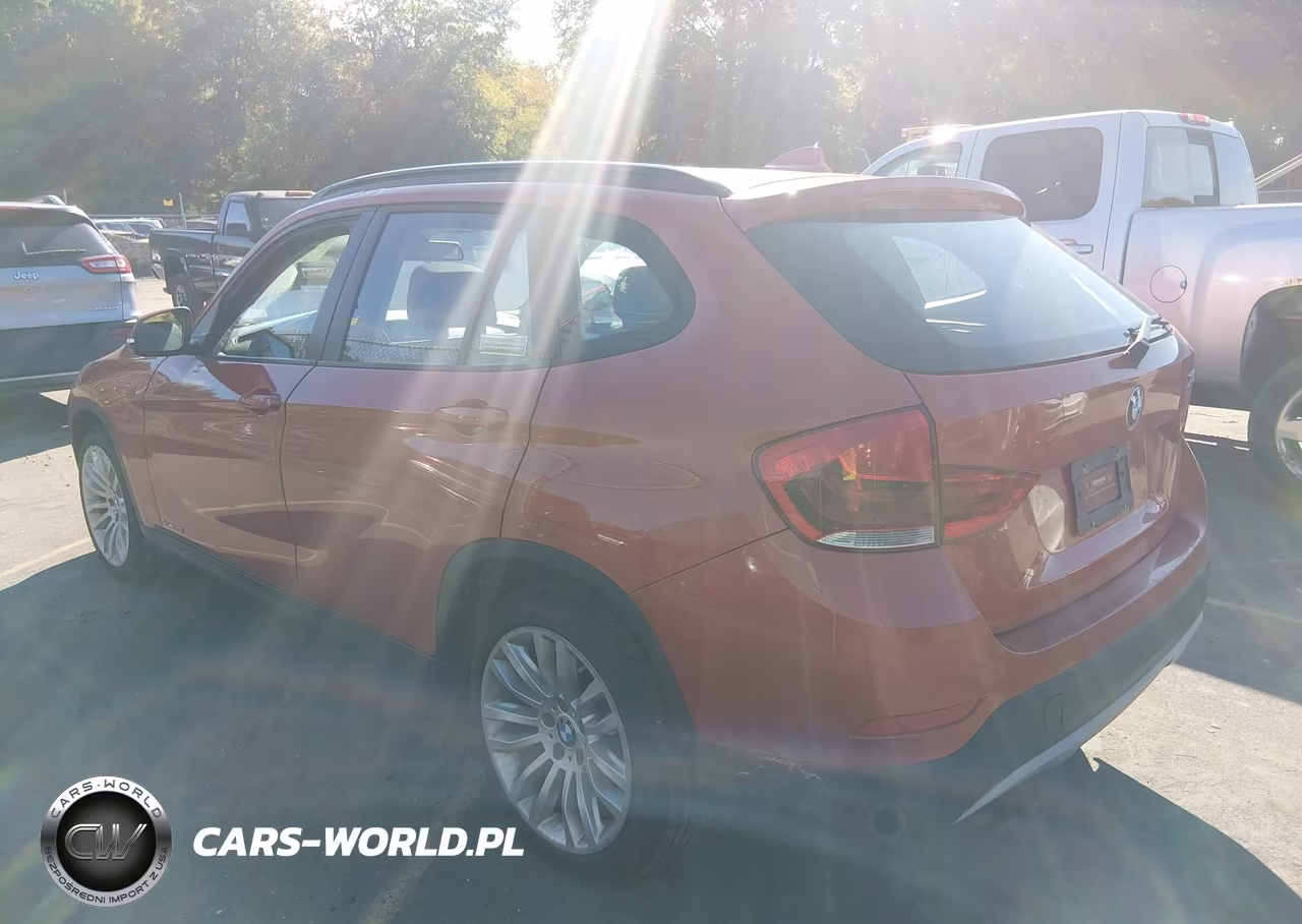 2014 BMW X1 xDrive28I VIN:WBAVL1C58EVY16360 - 3