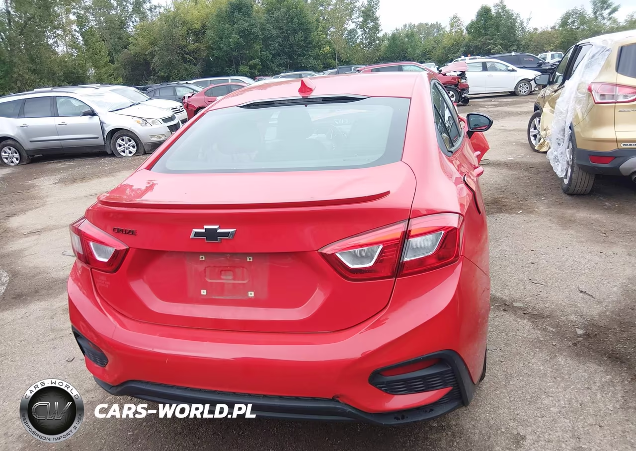 2018 Chevrolet Cruze Lt Auto VIN:1G1BE5SM0J7147881 - 16