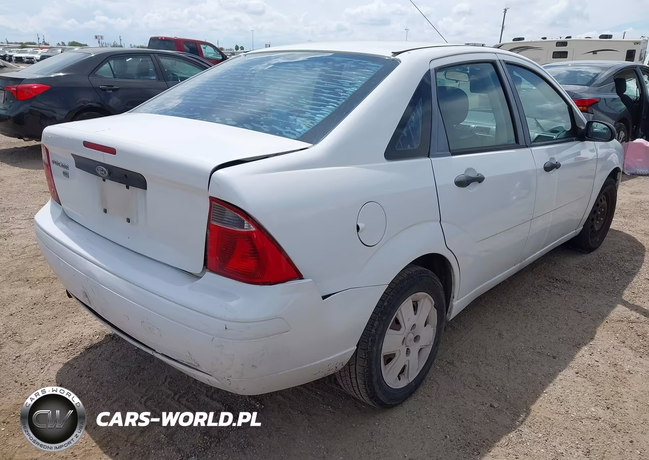 2007 Ford Focus S-Se-Ses VIN:1FAFP34N67W262776 - 4