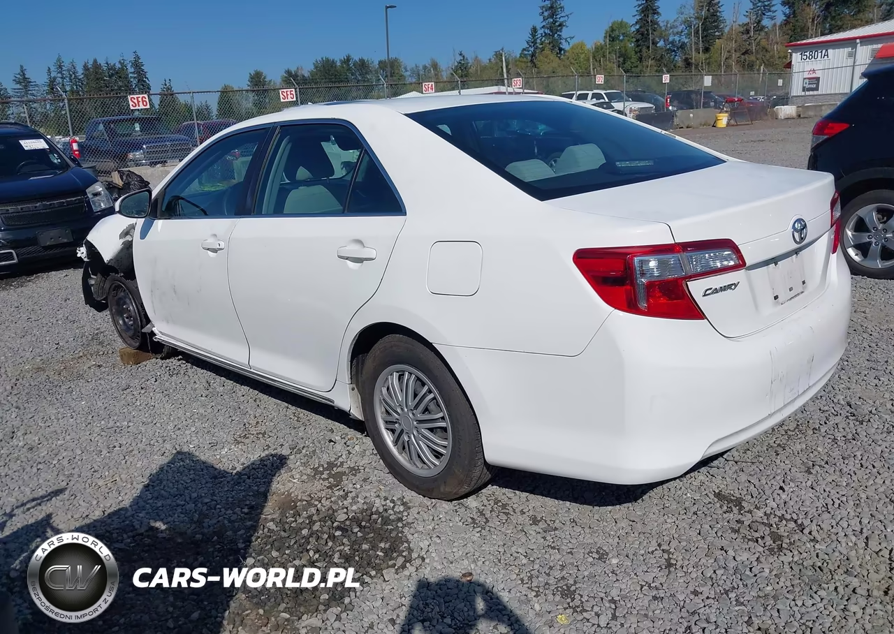 2013 Toyota Camry Le VIN:4T4BF1FK7DR276830 - 3