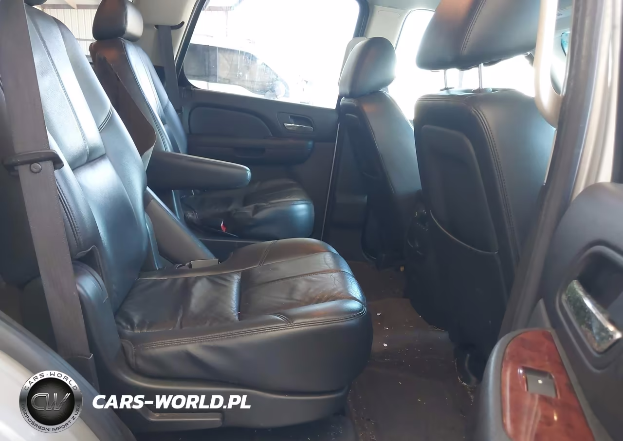 2010 Chevrolet Tahoe Lt VIN:1GNUCBE06AR189657 - 8