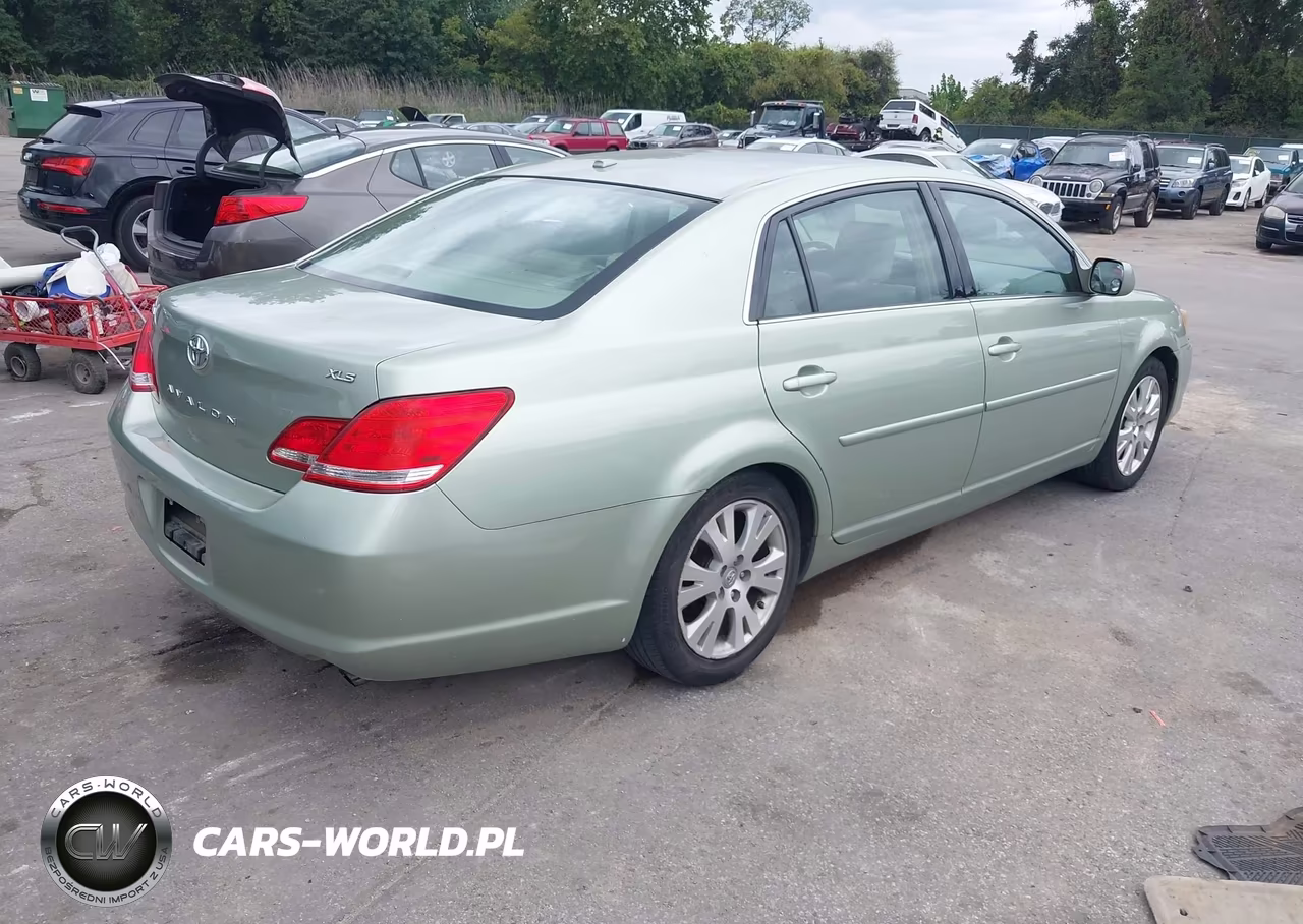2010 Toyota Avalon Xls VIN:4T1BK3DB6AU361352 - 4