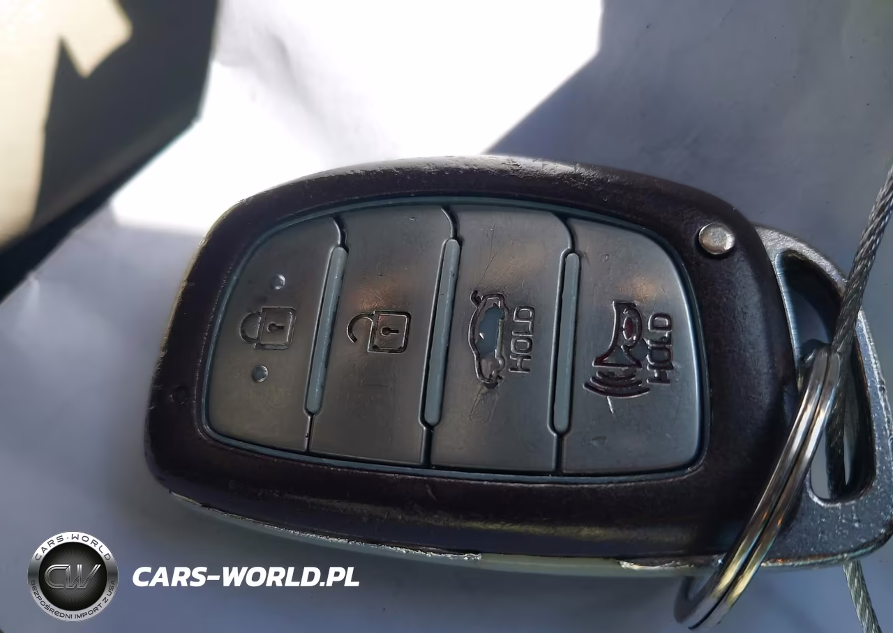 2016 Hyundai Sonata Sport VIN:5NPE34AF7GH330805 - 11