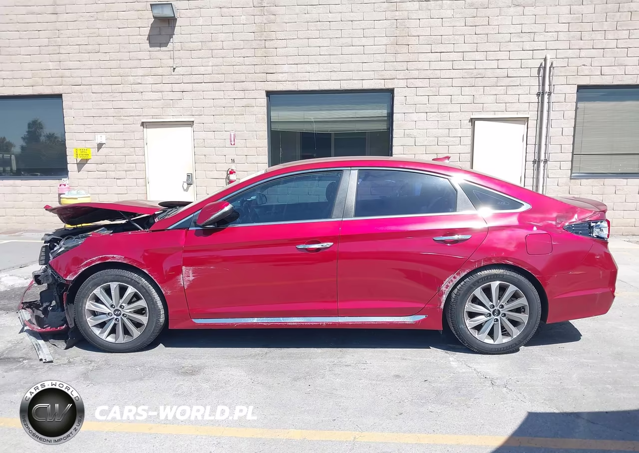 2016 Hyundai Sonata Sport VIN:5NPE34AF7GH330805 - 15
