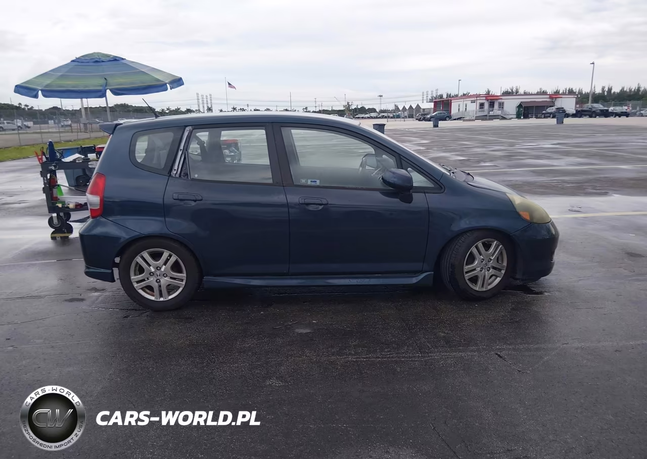 2008 Honda Fit Sport VIN:JHMGD38698S027368 - 13