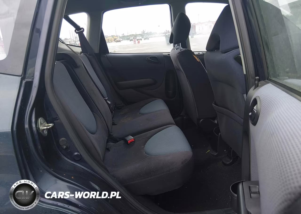 2008 Honda Fit Sport VIN:JHMGD38698S027368 - 8