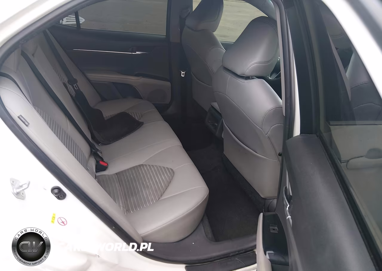 2018 Toyota Camry Se VIN:JTNB11HKXJ3031785 - 8