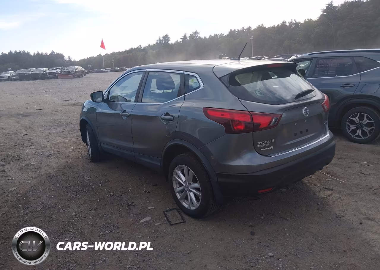 2018 Nissan Rogue Sport S VIN:JN1BJ1CR2JW267079 - 3