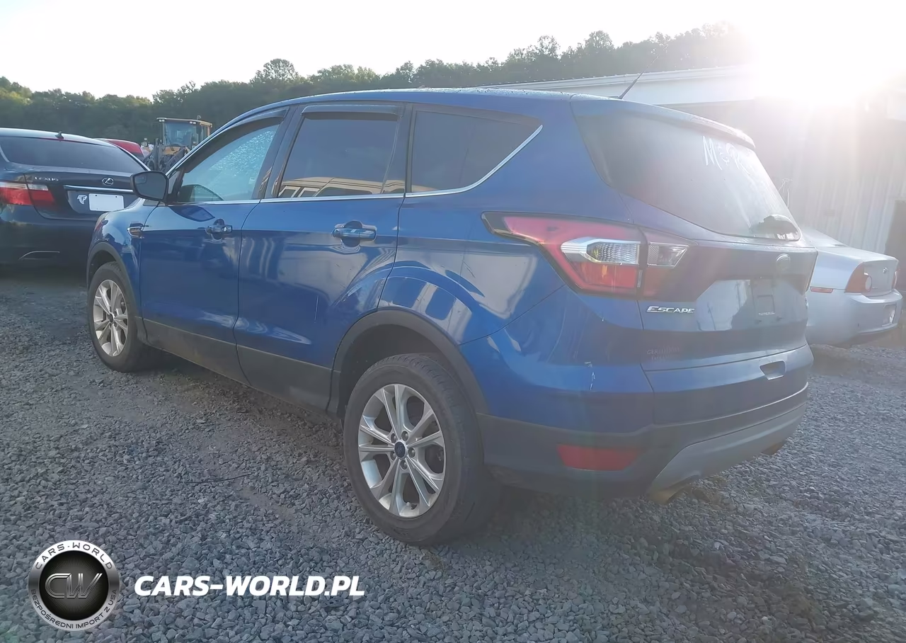 2017 Ford Escape Se VIN:1FMCU0GD1HUC92560 - 3