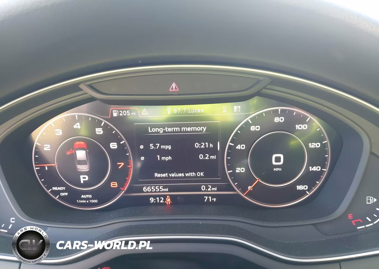 2019 Audi A4 45 Premium VIN:WAUENAF45KN013627 - 7