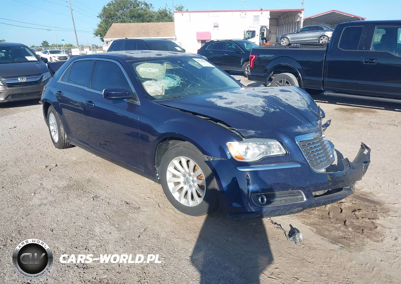 2013 Chrysler 300 Motown VIN:2C3CCAAG4DH732157 - 1