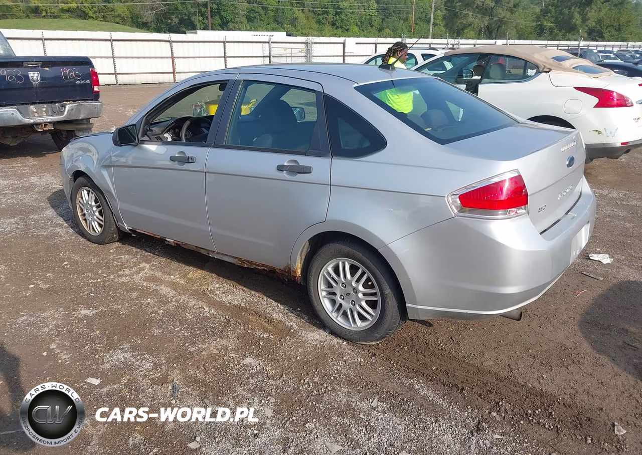 2011 Ford Focus Se VIN:1FAHP3FN9BW200951 - 3