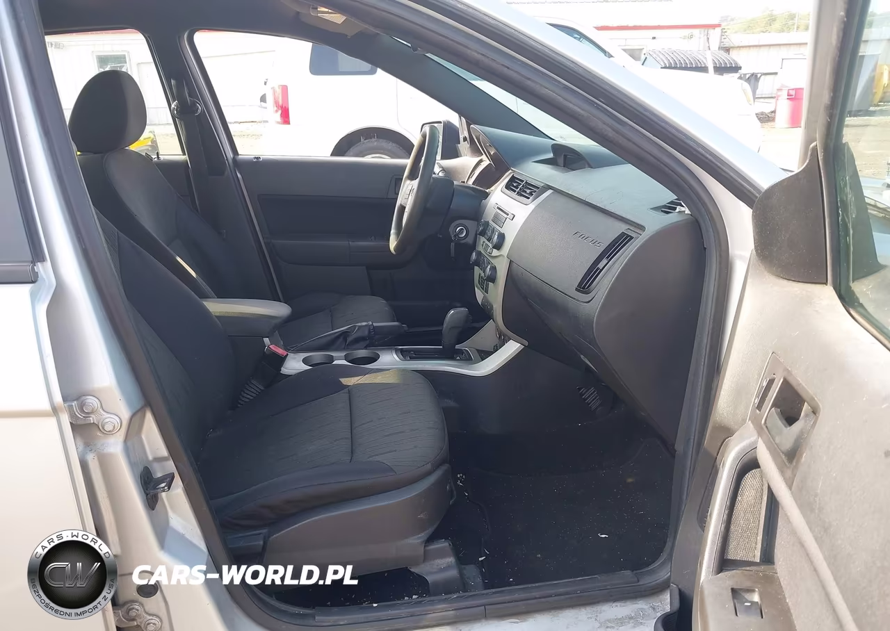 2011 Ford Focus Se VIN:1FAHP3FN9BW200951 - 5