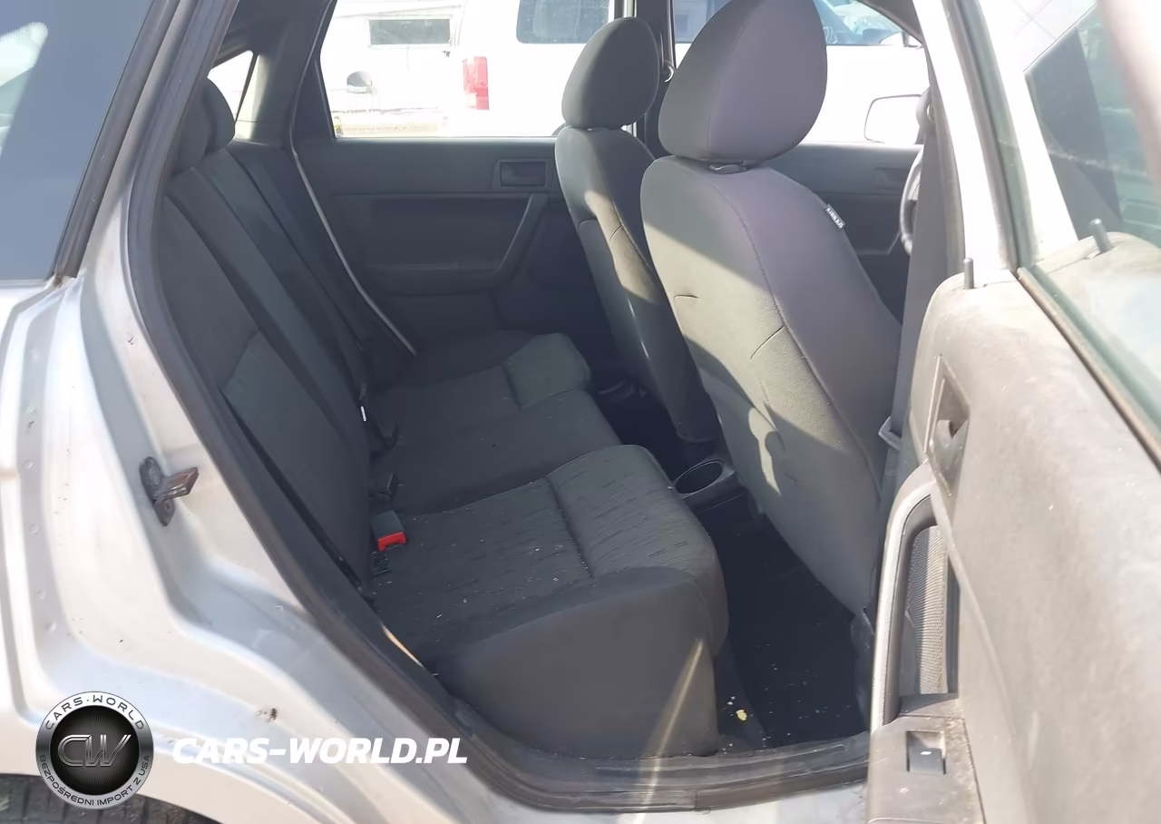 2011 Ford Focus Se VIN:1FAHP3FN9BW200951 - 8