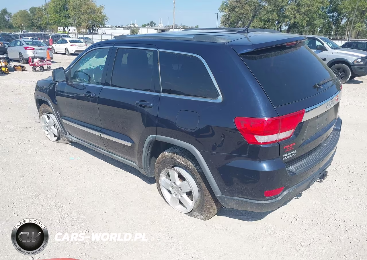 2011 Jeep Grand Cherokee Laredo VIN:1J4RR4GG3BC514928 - 3