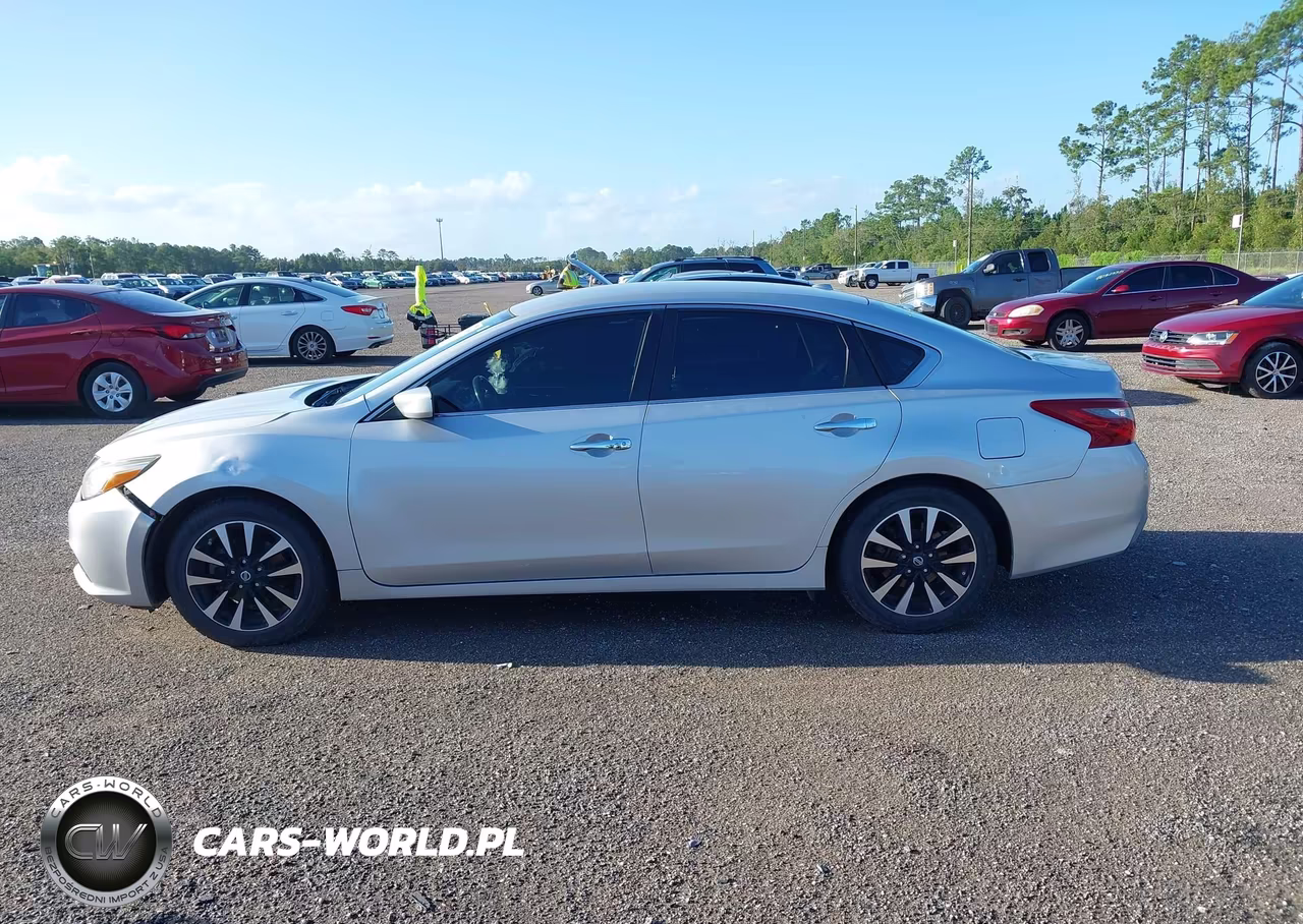 2018 Nissan Altima 2.5 Sv VIN:1N4AL3AP0JC296605 - 14