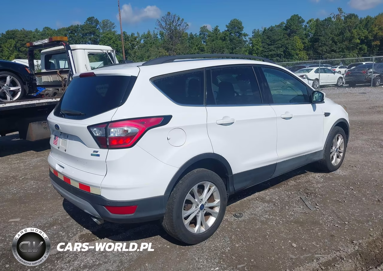 2018 Ford Escape Se VIN:1FMCU9GDXJUB46295 - 4