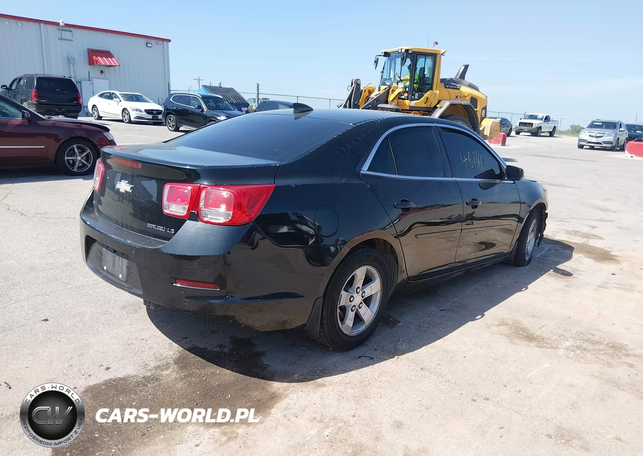 2015 Chevrolet Malibu Ls VIN:1G11B5SL6FF140264 - 4