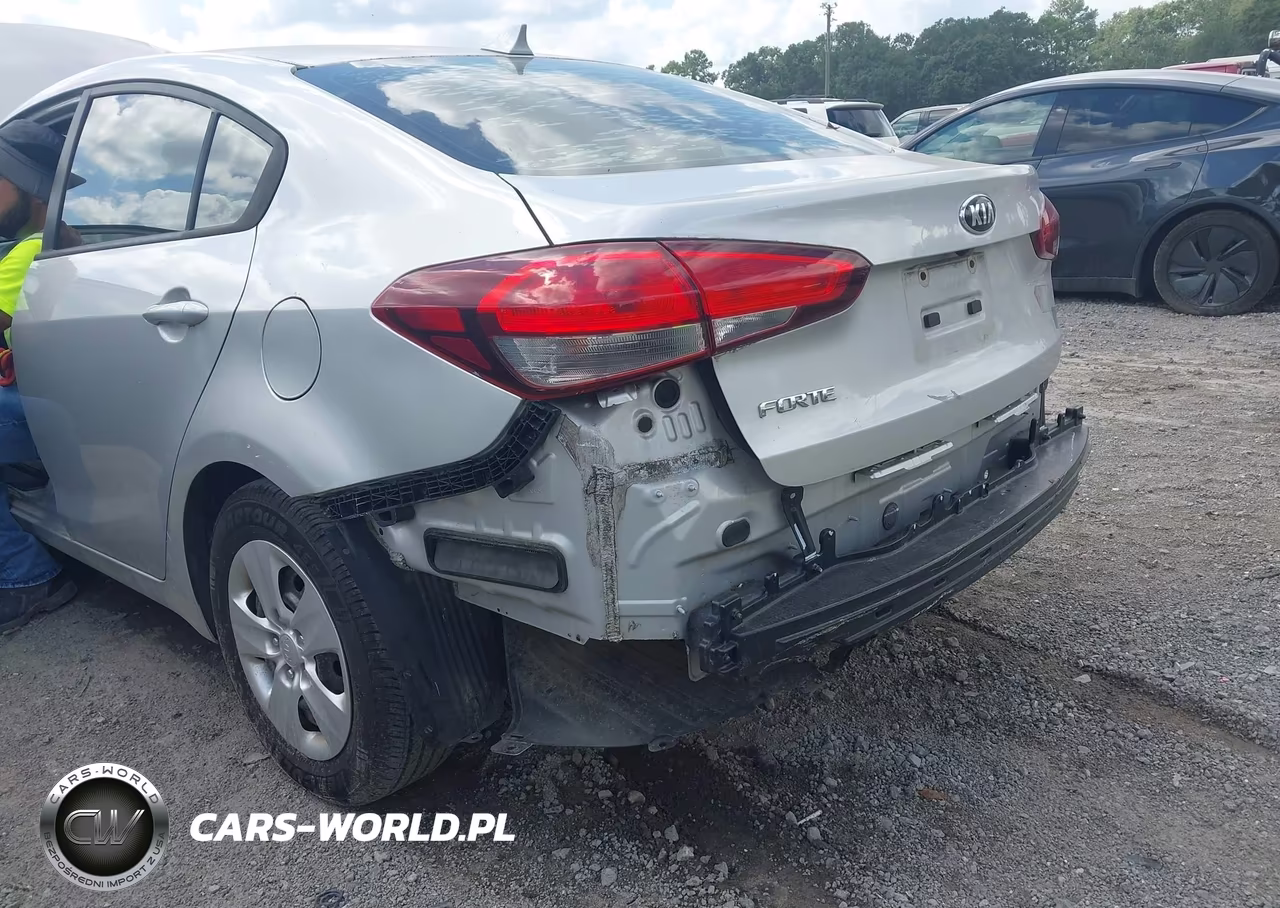2018 Kia Forte Lx VIN:3KPFK4A72JE272128 - 6