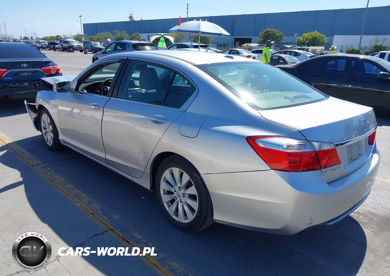 2015 Honda Accord Ex-L VIN:1HGCR2F82FA050950 - 3