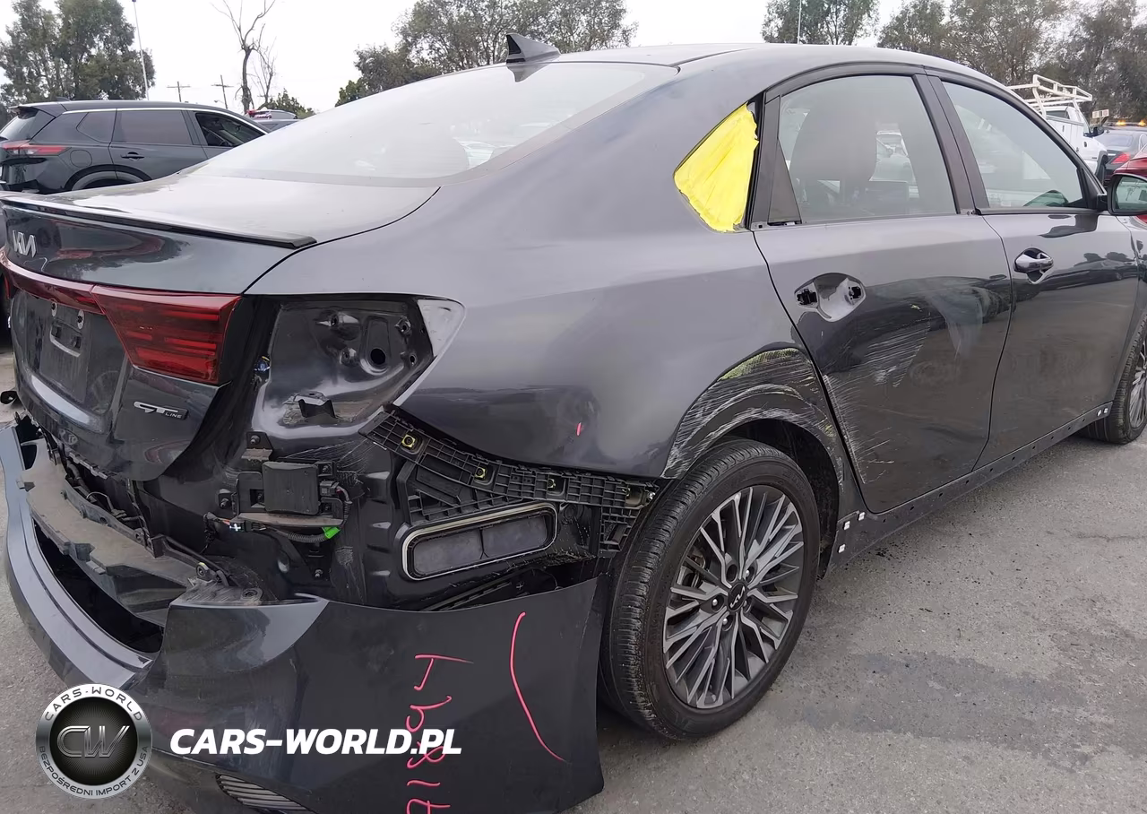 2024 Kia Forte Gt-Line VIN:3KPF54AD1RE768689 - 6
