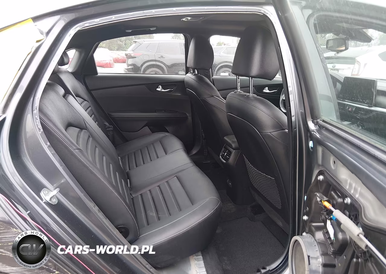 2024 Kia Forte Gt-Line VIN:3KPF54AD1RE768689 - 8