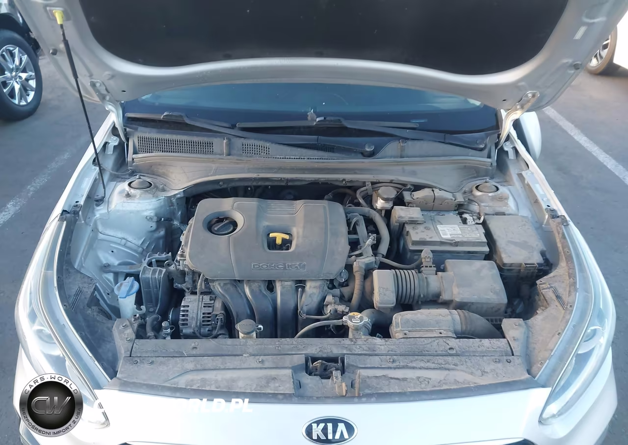 2020 Kia Forte Lxs VIN:3KPF24ADXLE246904 - 10