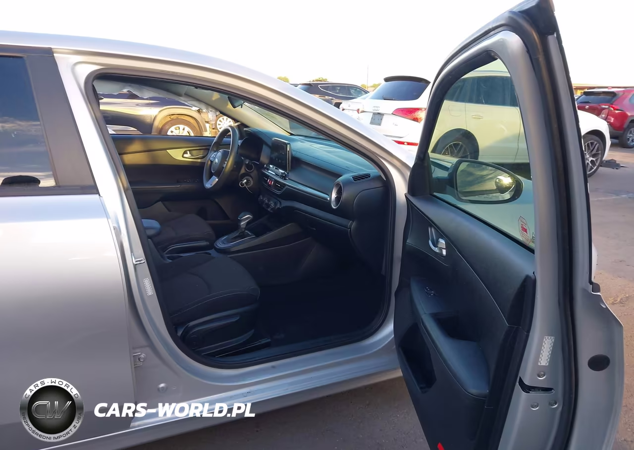 2020 Kia Forte Lxs VIN:3KPF24ADXLE246904 - 5