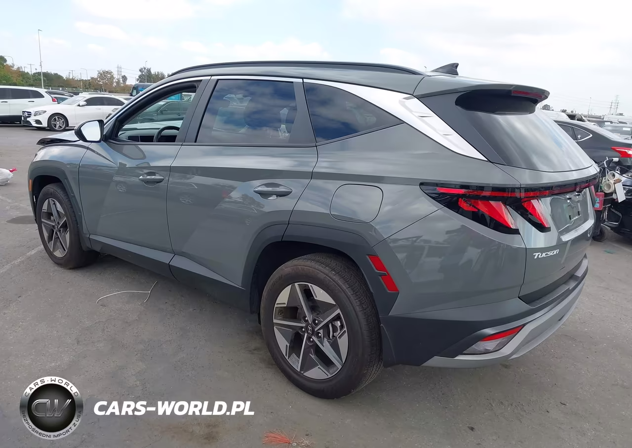 2025 Hyundai Tucson Sel VIN:5NMJB3DE5SH588924 - 3
