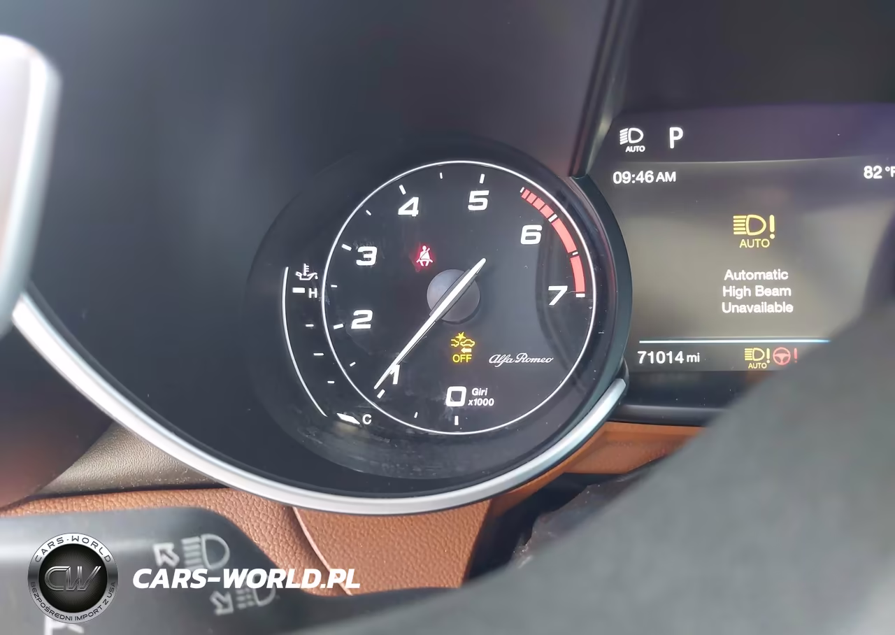 2018 Alfa Romeo Giulia Ti Sport Rwd VIN:ZARFAECN7J7594080 - 16