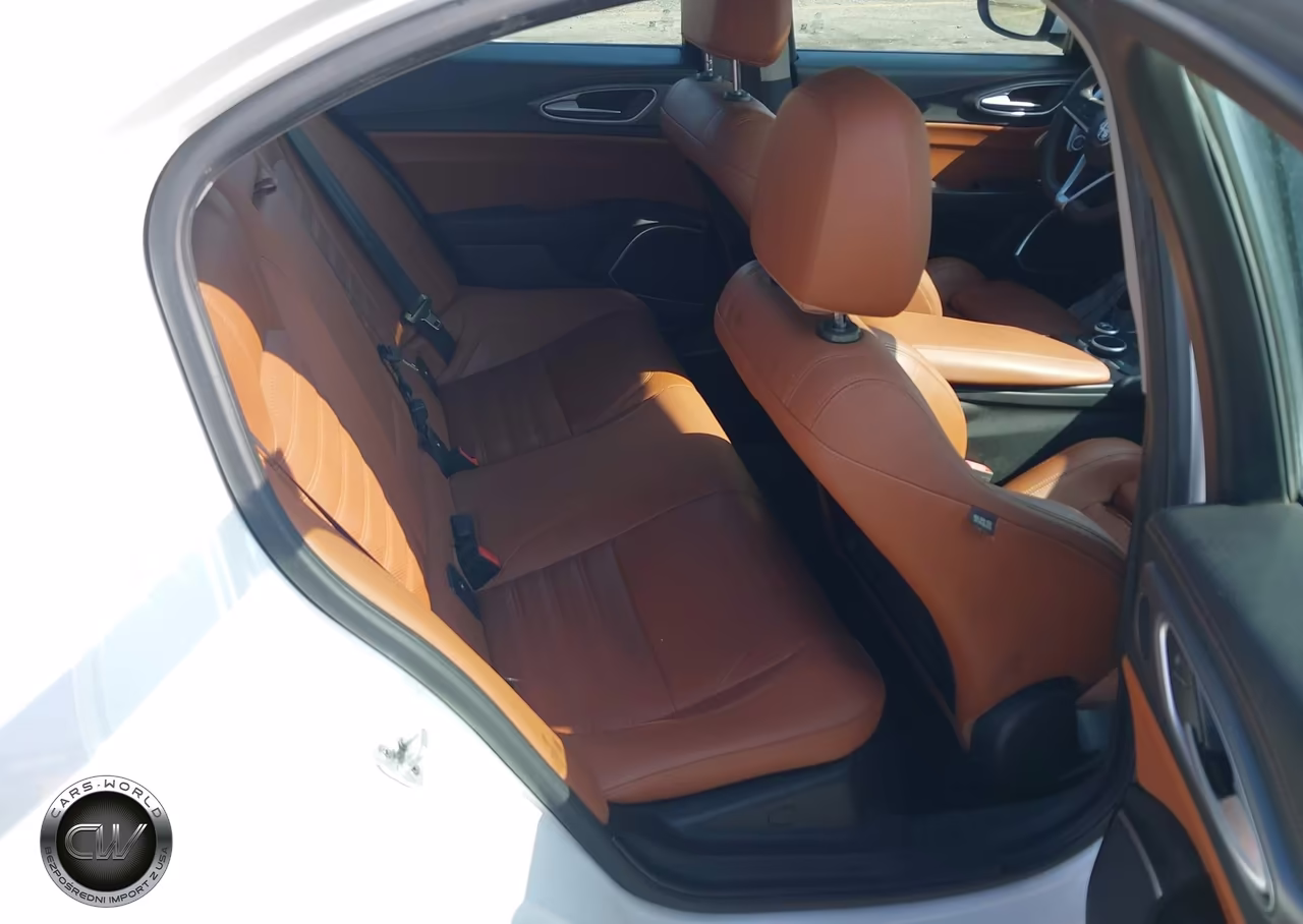 2018 Alfa Romeo Giulia Ti Sport Rwd VIN:ZARFAECN7J7594080 - 8