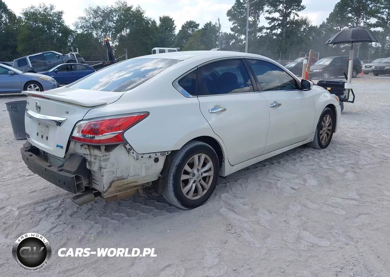 2014 Nissan Altima 2.5 S VIN:1N4AL3AP9EC124577 - 4