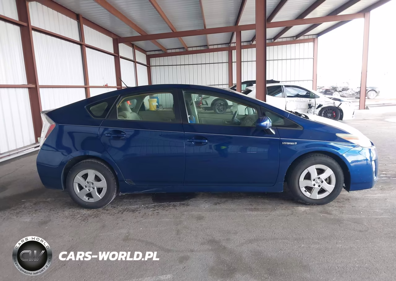 2011 Toyota Prius Three VIN:JTDKN3DU7B0279460 - 13