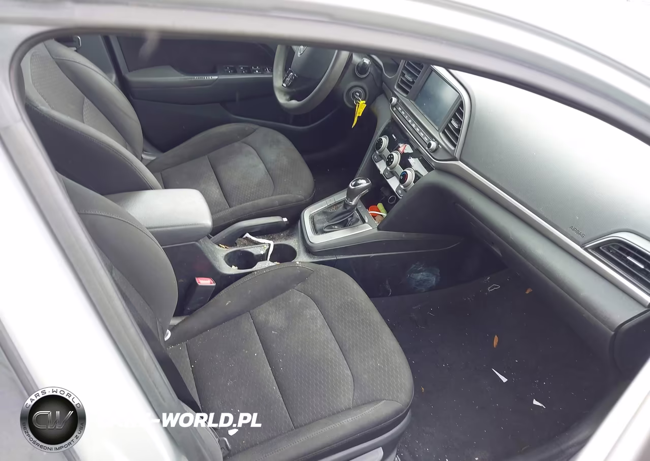 2019 Hyundai Elantra Sel VIN:5NPD84LF8KH418734 - 5